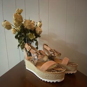 Crown Vintage Faux Leather/Suede | 9